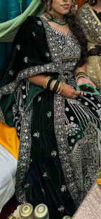 Mendhi Lengha