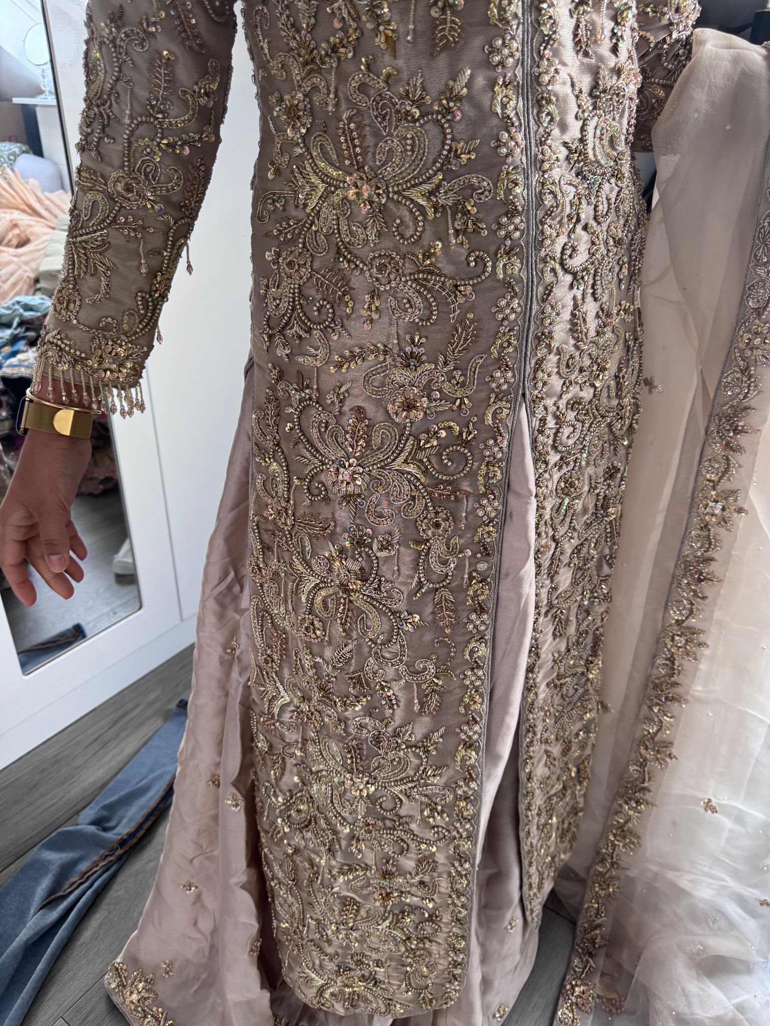 Gold lengha with zardozi