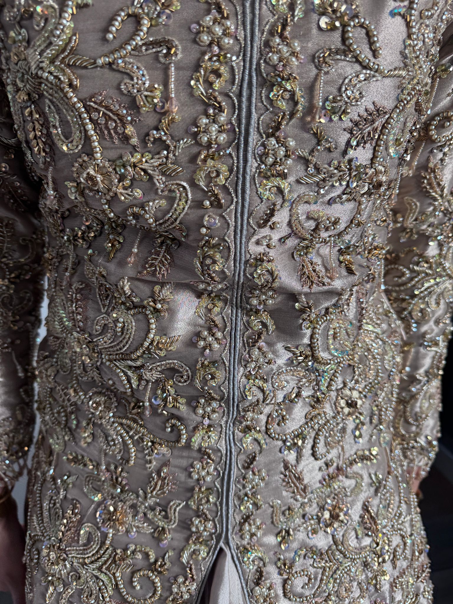 Gold lengha with zardozi