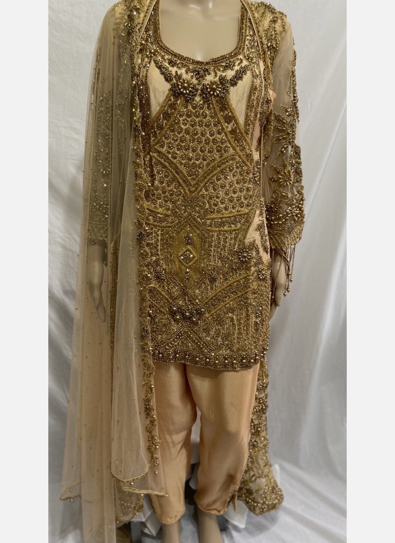 Party wear Asian wedding outfit