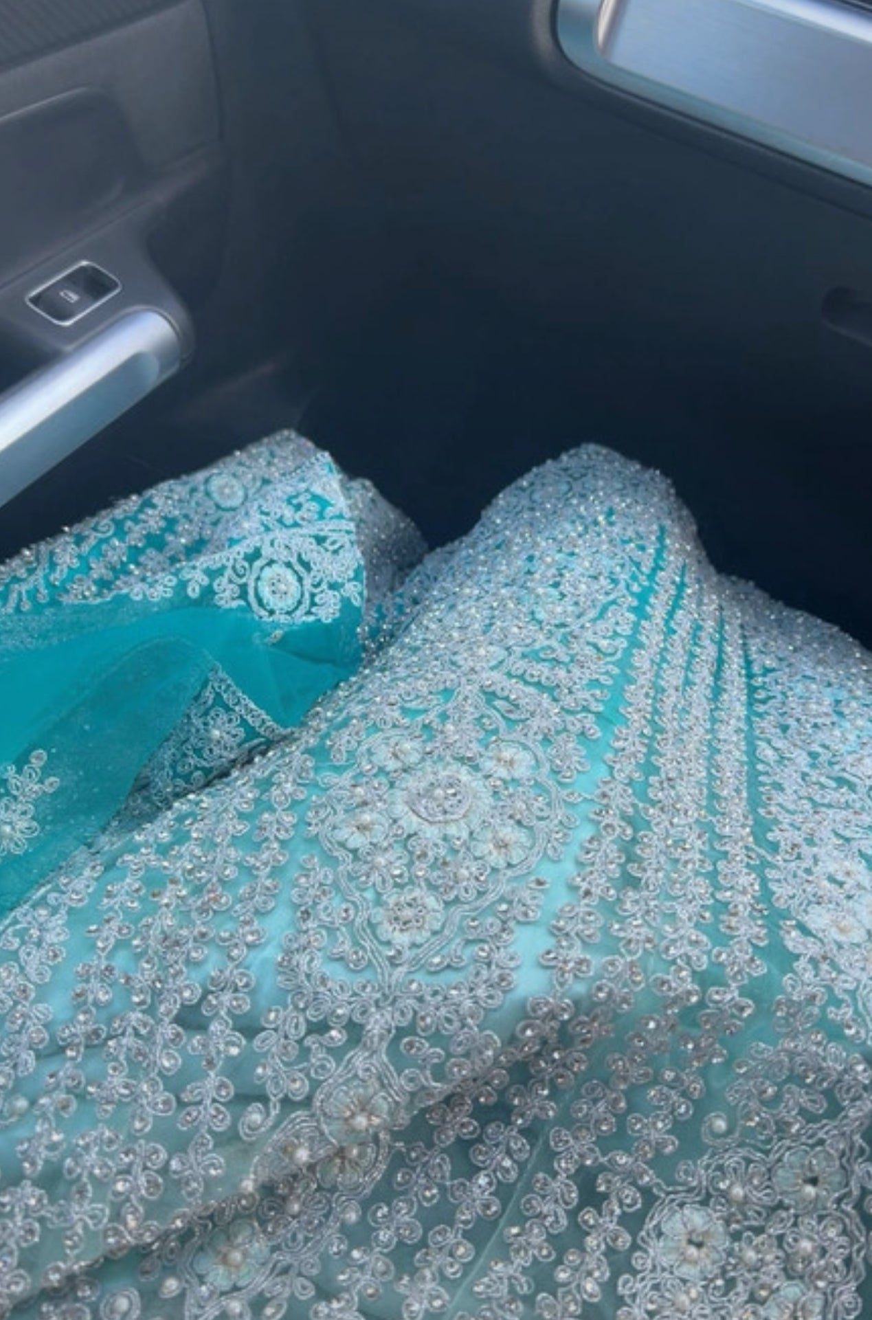 Mendhi lengha
