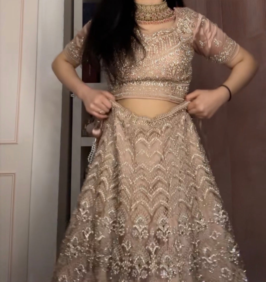 Pink lengha