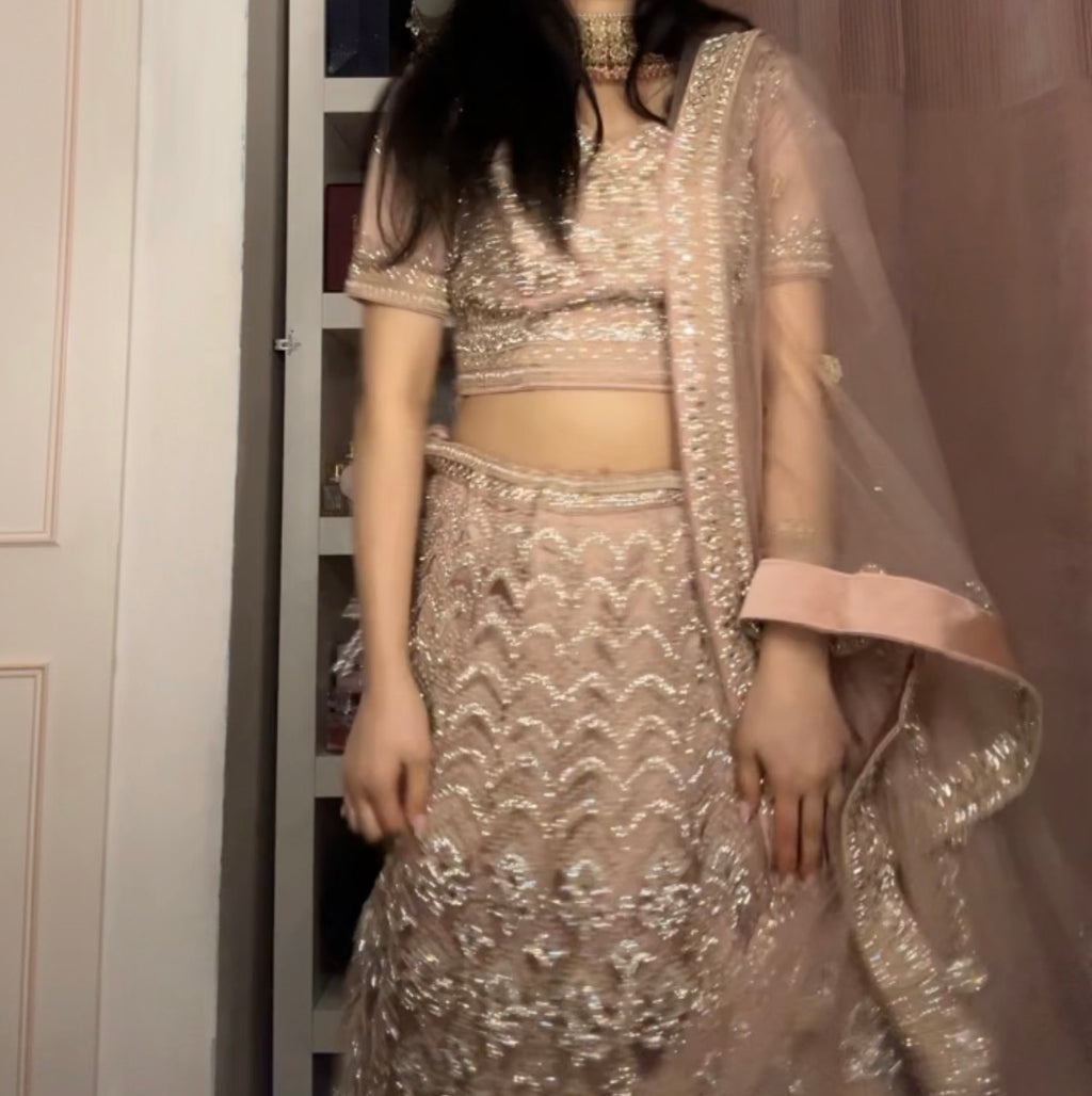 Pink lengha