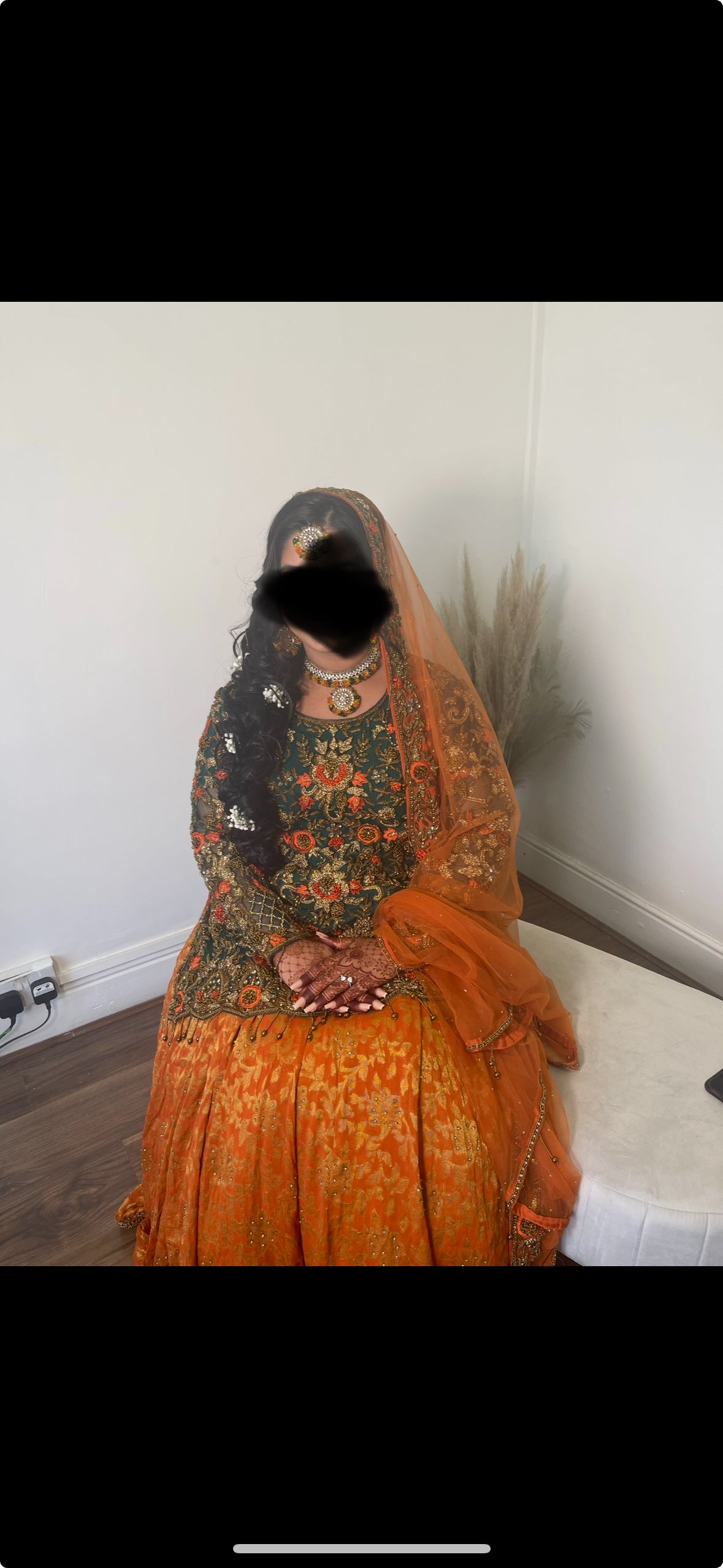 Mendhi Lengha