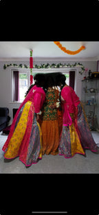 Mendhi Lengha