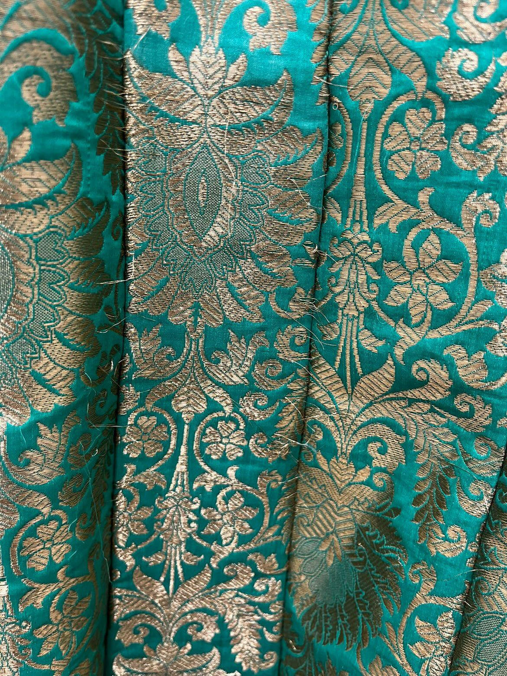 Green and gold traditional dress - Size 38